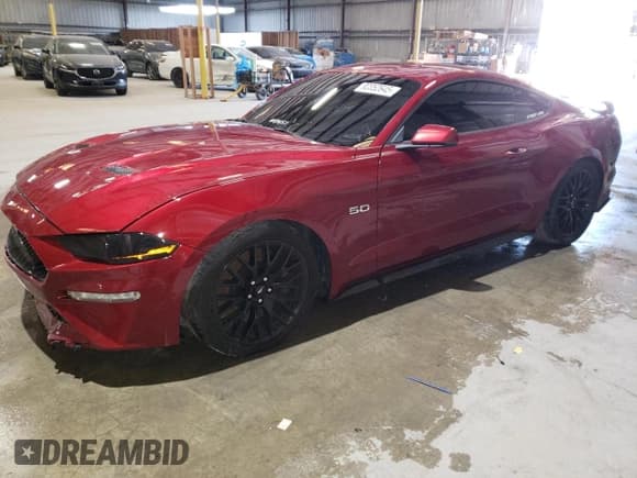 ✅ 2019 Ford Mustang GT Premium • VIN: 1FA6P8CF5K5199353 • Lot: 92352645. Wystawiony na Copart z przebiegiem 60 636 mil. Bezpłatny archiwum sprzedaży aukcyjnych z USA i szczegółowy raport historii pojazdu na DreamBid. Zdjęcie 1.