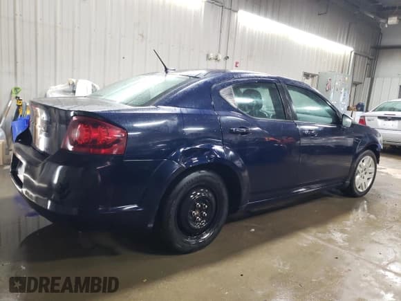 ✅ 2014 Dodge Avenger SE • VIN: 1C3CDZAB6EN125914 • Лот: 82079844. Опубликован ранее на Copart с пробегом 171 133 миль. Бесплатный доступ к архиву аукционных продаж из США и подробный отчёт об истории автомобиля на DreamBid. Изображение 3.