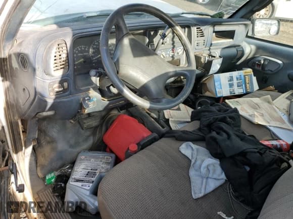 ✅ 1998 GMC Sierra 3500 • VIN: 1GTHK34R2WF001731 • Lot: 88238095. Listed on Copart with 227,362 mi. Free auction sales archive from the USA and detailed vehicle history report at DreamBid. Image 8.