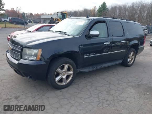 2010 Chevrolet Suburban LTZ с VIN 1GNUKKE33AR182906, выставлен на аукционе IAAI как лот 43609667 с пробегом 196 863 миль миль и . История ставок и продаж доступна на DreamBid. Изображение 2.
