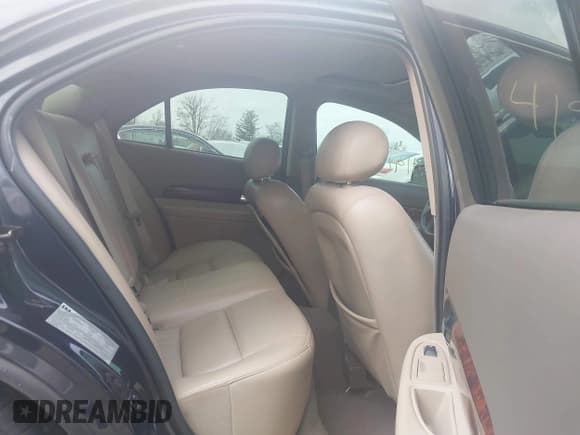 ✅ 2000 Lincoln LS • VIN: 1LNHM87A6YY879355 • Lot: 41917760. Wystawiony na IAAI z przebiegiem 70 457 mil. Bezpłatny archiwum sprzedaży aukcyjnych z USA i szczegółowy raport historii pojazdu na DreamBid. Zdjęcie 8.