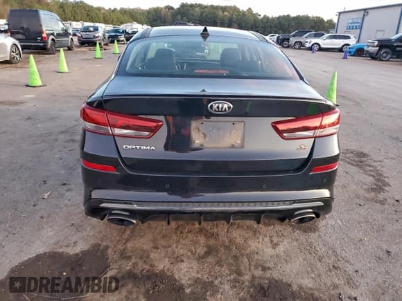 ✅ 2019 Kia Optima S • VIN: 5XXGT4L38KG286569 • Lot: 94554175. Wystawiony na Copart z przebiegiem 152 507 mil. Bezpłatny archiwum sprzedaży aukcyjnych z USA i szczegółowy raport historii pojazdu na DreamBid. Zdjęcie 6.