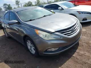 2013 Hyundai Sonata GLS с VIN 5NPEB4AC4DH549953, выставлен на аукционе IAAI как лот 43294743 с пробегом 105 844 миль миль и . История ставок и продаж доступна на DreamBid. Изображение 1.