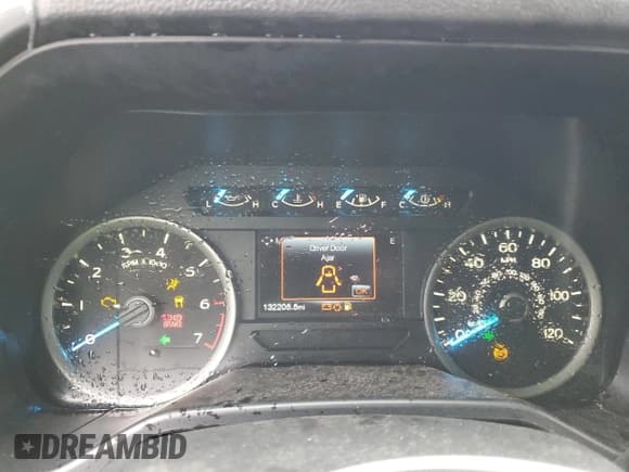 ✅ 2016 Ford F-150 XL • VIN: 1FTFX1EF8GKG04922 • Lot: 90278855. Wystawiony na Copart z przebiegiem 132 205 mil. Bezpłatny archiwum sprzedaży aukcyjnych z USA i szczegółowy raport historii pojazdu na DreamBid. Zdjęcie 9.