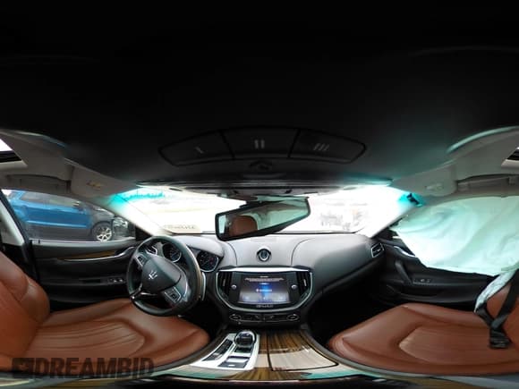 ✅ 2015 Maserati Ghibli S Q4 • VIN: ZAM57RTA1F1139322 • Лот: 42125575. Опубликован ранее на IAAI с пробегом 69 302 миль. Бесплатный доступ к архиву аукционных продаж из США и подробный отчёт об истории автомобиля на DreamBid. Изображение 18.