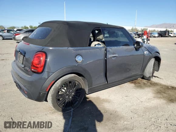 ✅ 2017 MINI Convertible Cooper S • VIN: WMWWG9C31H3C81767 • Lot: 85005225. Listed on Copart with 76,964 mi. Free auction sales archive from the USA and detailed vehicle history report at DreamBid. Image 3.