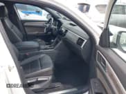 ✅ 2022 Volkswagen Atlas SE • VIN: 1V2JE2CA9NC230565 • Lot: 43012392. Wystawiony na IAAI z przebiegiem 52 649 mil. Bezpłatny archiwum sprzedaży aukcyjnych z USA i szczegółowy raport historii pojazdu na DreamBid. Zdjęcie 5.