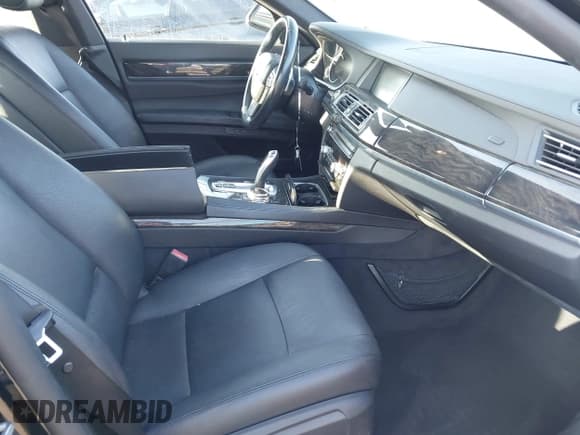 ✅ 2014 BMW 7 Series 740i • VIN: WBAYA6C57ED144071 • Лот: 43340955. Опубликован ранее на IAAI с пробегом 84 339 миль. Бесплатный доступ к архиву аукционных продаж из США и подробный отчёт об истории автомобиля на DreamBid. Изображение 5.