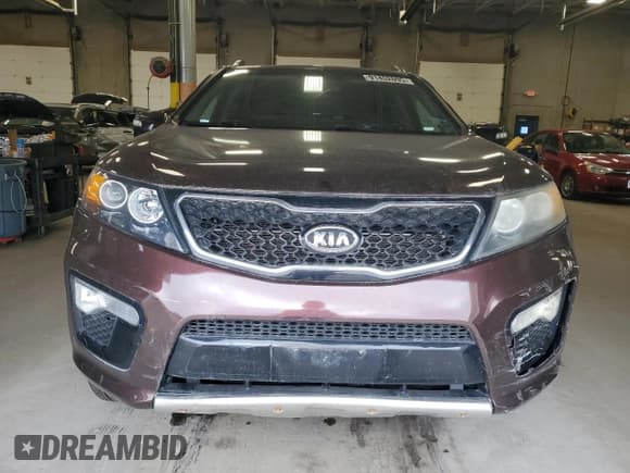 ✅ 2011 Kia Sorento SX • VIN: 5XYKW4A22BG129417 • Lot: 91452095. Listed on Copart with 198,914 mi. Free auction sales archive from the USA and detailed vehicle history report at DreamBid. Image 5.
