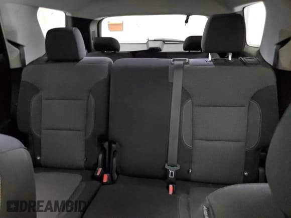 ✅ 2020 Chevrolet Traverse LS • VIN: 1GNERFKW1LJ130830 • Lot: 61297324. Wystawiony na Copart z przebiegiem 97 301 mil. Bezpłatny archiwum sprzedaży aukcyjnych z USA i szczegółowy raport historii pojazdu na DreamBid. Zdjęcie 10.