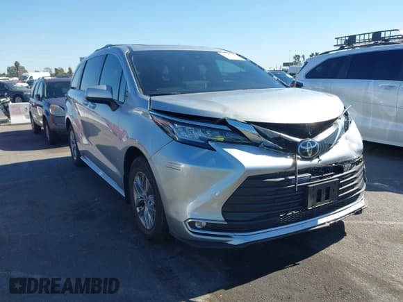 ✅ 2023 Toyota Sienna XLE • VIN: 5TDJRKEC3PS177853 • Лот: 43585599. Опубликован ранее на IAAI с пробегом 73 110 миль. Бесплатный доступ к архиву аукционных продаж из США и подробный отчёт об истории автомобиля на DreamBid. Изображение 1.