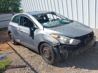 ✅ 2016 Hyundai Elantra • VIN: KMHD35LH6GU268976 • Lot: 42983928. Listed on IAAI with Not provided. Free auction sales archive from the USA and detailed vehicle history report at DreamBid. Image 1.