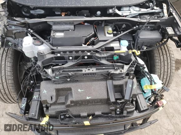 ✅ 2022 Audi Q4 e-tron Premium Plus • VIN: WA1H2BFZ3NP047689 • Лот: 81626103. Опубликован ранее на Copart с пробегом 6 412 миль. Бесплатный доступ к архиву аукционных продаж из США и подробный отчёт об истории автомобиля на DreamBid. Изображение 12.