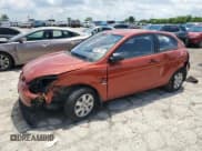 ✅ 2009 Hyundai Accent Auto GS • VIN: KMHCM36C59U122939 • Лот: 58671785. Опубликован ранее на Copart с пробегом 61 960 миль. Бесплатный доступ к архиву аукционных продаж из США и подробный отчёт об истории автомобиля на DreamBid. Изображение 1.