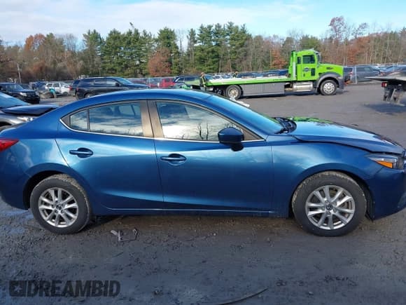✅ 2018 Mazda 3 Sport • VIN: 3MZBN1U74JM180800 • Lot: 43697668. Listed on IAAI with 37,180 mi. Free auction sales archive from the USA and detailed vehicle history report at DreamBid. Image 13.