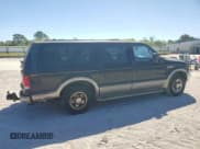 ✅ 2000 Ford Excursion Limited • VIN: 1FMNU42S1YEC77671 • Lot: 49357595. Wystawiony na Copart z przebiegiem 237 042 mil. Bezpłatny archiwum sprzedaży aukcyjnych z USA i szczegółowy raport historii pojazdu na DreamBid. Zdjęcie 3.