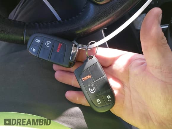 ✅ 2021 Jeep Renegade Limited • VIN: ZACNJDD19MPM21502 • Lot: 42781193. Wystawiony na IAAI z przebiegiem 72 831 mil. Bezpłatny archiwum sprzedaży aukcyjnych z USA i szczegółowy raport historii pojazdu na DreamBid. Zdjęcie 11.