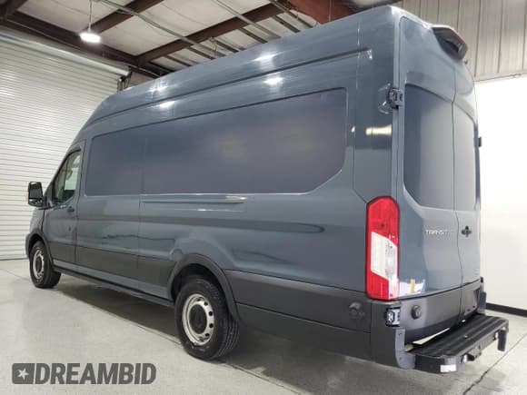 ✅ 2020 Ford Transit Cargo • VIN: 1FTBR3X83LKA72573 • Лот: 84750105. Опубликован ранее на Copart с пробегом 121 135 миль. Бесплатный доступ к архиву аукционных продаж из США и подробный отчёт об истории автомобиля на DreamBid. Изображение 2.