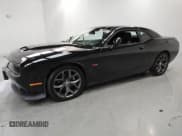 ✅ 2019 Dodge Challenger R/T • VIN: 2C3CDZBT1KH551215 • Лот: 81217545. Опубликован ранее на Copart с пробегом 77 227 миль. Бесплатный доступ к архиву аукционных продаж из США и подробный отчёт об истории автомобиля на DreamBid. Изображение 1.