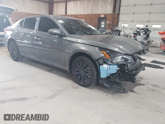 ✅ 2025 Nissan Altima SV • VIN: 1N4BL4DW5SN308265 • Лот: 42650643. Опубликован ранее на IAAI с пробегом 10 192 миль. Бесплатный доступ к архиву аукционных продаж из США и подробный отчёт об истории автомобиля на DreamBid. Изображение 1.