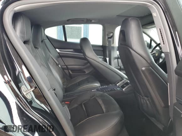 ✅ 2014 Porsche Panamera • VIN: WP0AA2A71EL013905 • Лот: 81370195. Опубликован ранее на Copart с пробегом 136 202 миль. Бесплатный доступ к архиву аукционных продаж из США и подробный отчёт об истории автомобиля на DreamBid. Изображение 10.