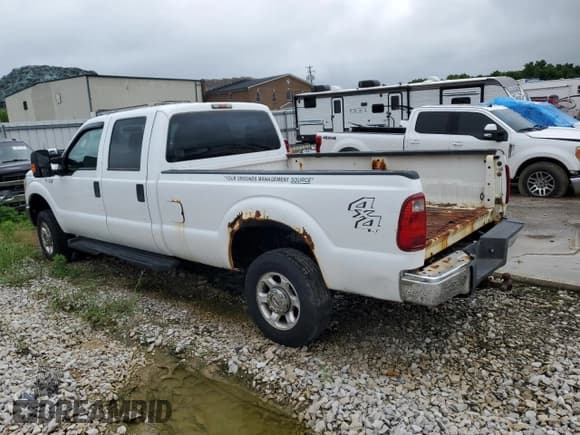 ✅ 2015 Ford F-350 Platinum • VIN: 1FT8W3B67FEB50834 • Lot: 60843915. Listed on Copart with 87,385 mi. Free auction sales archive from the USA and detailed vehicle history report at DreamBid. Image 2.