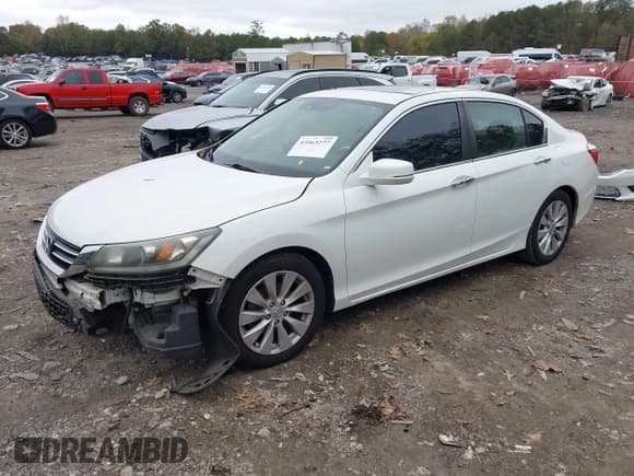 ✅ 2015 Honda Accord EX-L • VIN: 1HGCR2F83FA110329 • Lot: 43563277. Listed on IAAI with 131,121 mi. Free auction sales archive from the USA and detailed vehicle history report at DreamBid. Image 17.