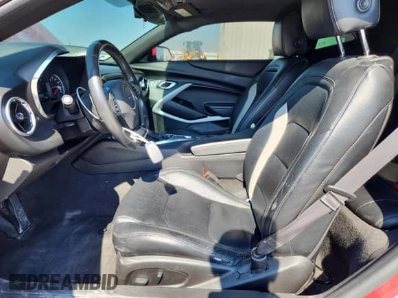 ✅ 2019 Chevrolet Camaro 1LT • VIN: 1G1FB1RSXK0113609 • Лот: 85880285. Опубликован ранее на Copart с пробегом 75 118 миль. Бесплатный доступ к архиву аукционных продаж из США и подробный отчёт об истории автомобиля на DreamBid. Изображение 7.