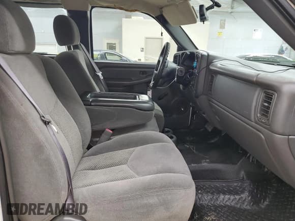 ✅ 2006 Chevrolet Silverado 1500 LT3 • VIN: 1GCEC19T76Z190755 • Лот: 69053234. Опубликован ранее на Copart с пробегом 196 376 миль. Бесплатный доступ к архиву аукционных продаж из США и подробный отчёт об истории автомобиля на DreamBid. Изображение 7.