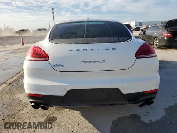 ✅ 2016 Porsche Panamera 4S • VIN: WP0AB2A75GL050617 • Lot: 85482644. Wystawiony na Copart z przebiegiem 72 267 mil. Bezpłatny archiwum sprzedaży aukcyjnych z USA i szczegółowy raport historii pojazdu na DreamBid. Zdjęcie 6.
