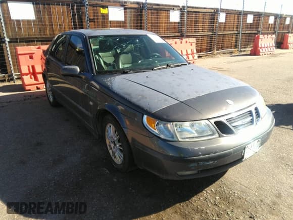 ✅ 2005 Saab 9-5 Arc • VIN: YS3ED49A953506826 • Lot: 41658824. Wystawiony na IAAI z przebiegiem 233 824 mil. Bezpłatny archiwum sprzedaży aukcyjnych z USA i szczegółowy raport historii pojazdu na DreamBid. Zdjęcie 1.
