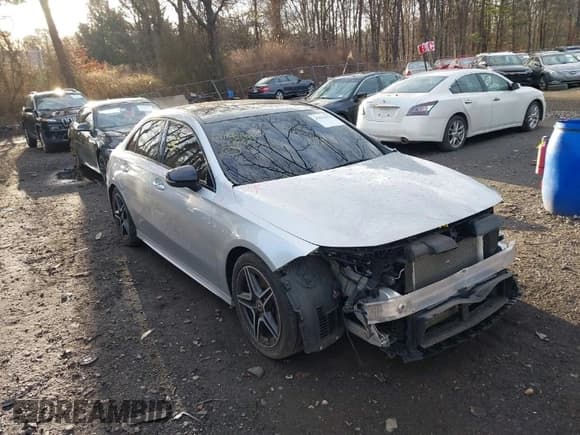 ✅ 2021 Mercedes-Benz A 220 • VIN: W1K3G4FBXMJ273221 • Lot: 41829672. Listed on IAAI with 39,164 mi. Free auction sales archive from the USA and detailed vehicle history report at DreamBid. Image 1.