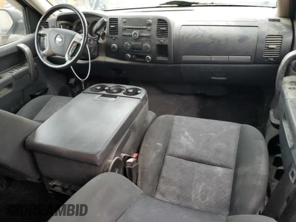 ✅ 2013 Chevrolet Silverado 1500 LT • VIN: 1GCRKSE72DZ144217 • Lot: 68073524. Listed on Copart with 126,950 mi. Free auction sales archive from the USA and detailed vehicle history report at DreamBid. Image 8.