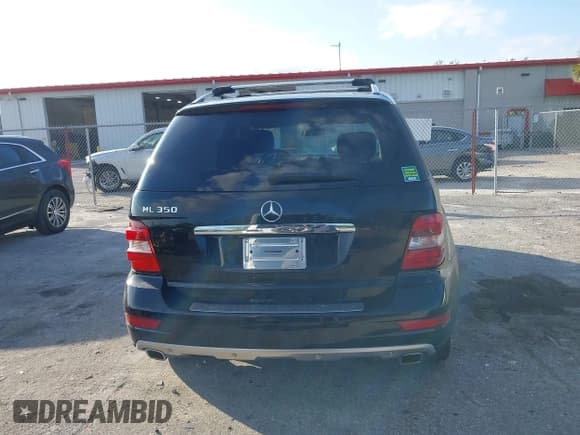 ✅ 2010 Mercedes-Benz M 350 • VIN: 4JGBB5GB0AA560745 • Лот: 43746344. Опубликован ранее на IAAI с пробегом 108 164 миль. Бесплатный доступ к архиву аукционных продаж из США и подробный отчёт об истории автомобиля на DreamBid. Изображение 16.