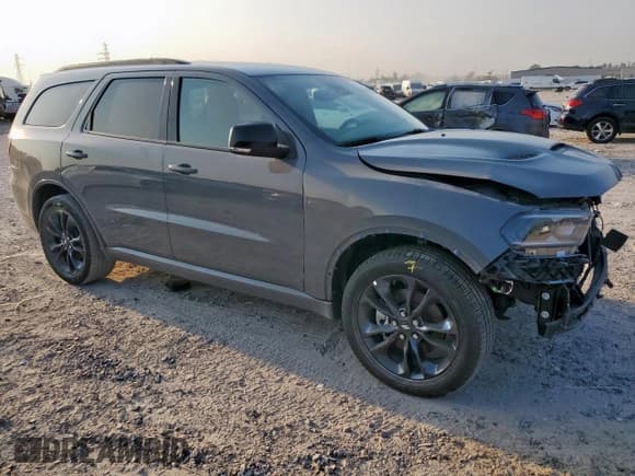 ✅ 2024 Dodge Durango GT Plus • VIN: 1C4RDHDG8RC253970 • Lot: 81137695. Wystawiony na Copart z przebiegiem 14 101 mil. Bezpłatny archiwum sprzedaży aukcyjnych z USA i szczegółowy raport historii pojazdu na DreamBid. Zdjęcie 4.