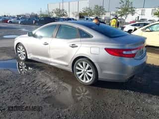 ✅ 2013 Hyundai Azera • VIN: KMHFH4JG3DA230844 • Lot: 41817997. Wystawiony na IAAI z przebiegiem 129 163 mil mil. Skorzystaj z bezpłatnego archiwum sprzedaży aukcyjnych z USA i zobacz szczegółowy raport historii pojazdu na DreamBid. Zdjęcie 3.