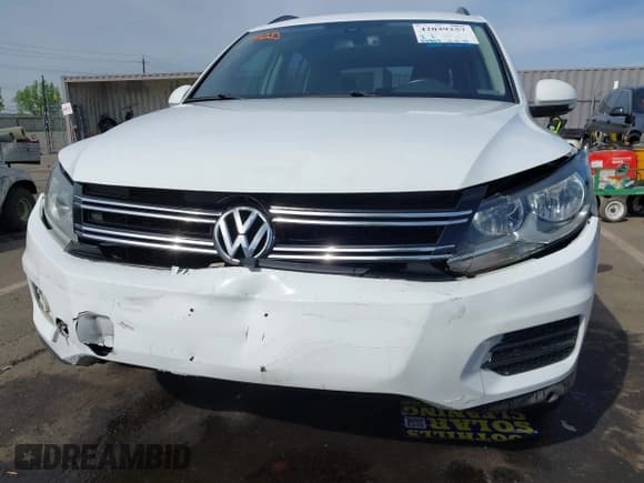 ✅ 2016 Volkswagen Tiguan SEL • VIN: WVGAV7AX0GW528750 • Lot: 42039257. Wystawiony na IAAI z przebiegiem 106 823 mil. Bezpłatny archiwum sprzedaży aukcyjnych z USA i szczegółowy raport historii pojazdu na DreamBid. Zdjęcie 6.