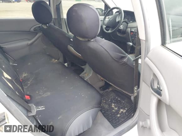 ✅ 2002 Ford Focus LX • VIN: 1FAFP33P42W350981 • Lot: 42245449. Wystawiony na IAAI z przebiegiem Nie podano. Bezpłatny archiwum sprzedaży aukcyjnych z USA i szczegółowy raport historii pojazdu na DreamBid. Zdjęcie 8.