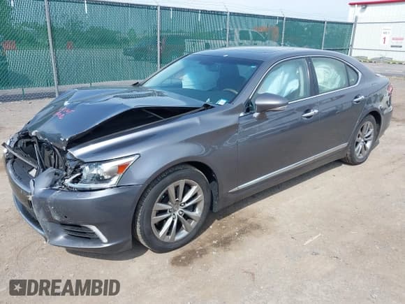 ✅ 2015 Lexus LS 460 • VIN: JTHCL5EFXF5024668 • Lot: 42375933. Listed on IAAI with 91,758 mi. Free auction sales archive from the USA and detailed vehicle history report at DreamBid. Image 17.