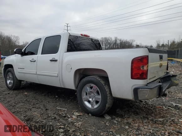 ✅ 2011 Chevrolet Silverado 1500 1HY • VIN: 3GCUKUEJ7BG152120 • Lot: 86327734. Listed on Copart with 49,477 mi. Free auction sales archive from the USA and detailed vehicle history report at DreamBid. Image 2.
