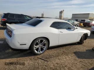 ✅ 2021 Dodge Challenger R/T • VIN: 2C3CDZBT5MH572751 • Lot: 45004933. Wystawiony na Copart z przebiegiem 22 271 mil. Bezpłatny archiwum sprzedaży aukcyjnych z USA i szczegółowy raport historii pojazdu na DreamBid. Zdjęcie 3.