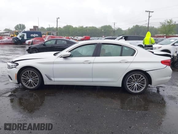 ✅ 2020 BMW 5 Series 540i xDrive • VIN: WBAJS3C00LWW68634 • Лот: 42259311. Опубликован ранее на IAAI с пробегом 51 555 миль. Бесплатный доступ к архиву аукционных продаж из США и подробный отчёт об истории автомобиля на DreamBid. Изображение 14.