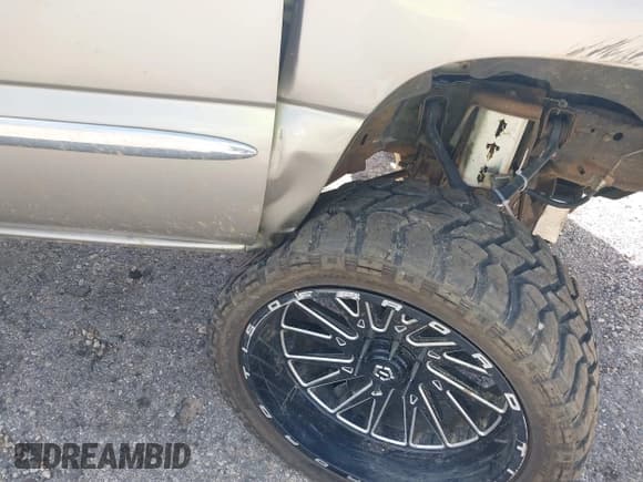 ✅ 2002 GMC Sierra 1500 SLE • VIN: 2GTEC19V221417144 • Лот: 42584603. Опубликован ранее на IAAI с пробегом 137 971 миль. Бесплатный доступ к архиву аукционных продаж из США и подробный отчёт об истории автомобиля на DreamBid. Изображение 15.