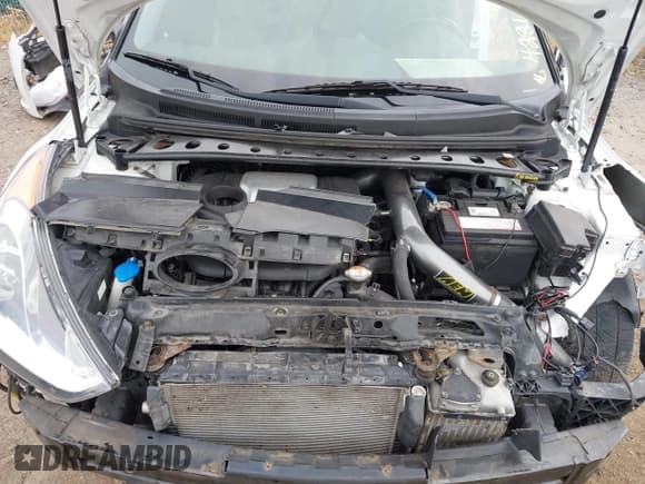 ✅ 2013 Hyundai Veloster Turbo • VIN: KMHTC6AE9DU149325 • Lot: 42869183. Wystawiony na IAAI z przebiegiem 66 902 mil. Bezpłatny archiwum sprzedaży aukcyjnych z USA i szczegółowy raport historii pojazdu na DreamBid. Zdjęcie 10.