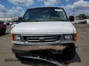 ✅ 2006 Ford Econoline Cargo • VIN: 1FTNE24W46HA18495 • Lot: 62740785. Wystawiony na Copart z przebiegiem 196 811 mil. Bezpłatny archiwum sprzedaży aukcyjnych z USA i szczegółowy raport historii pojazdu na DreamBid. Zdjęcie 5.