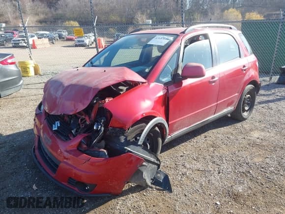 ✅ 2012 Suzuki SX4 Crossover • VIN: JS2YB5A33C6303400 • Lot: 43683646. Wystawiony na IAAI z przebiegiem 122 796 mil. Bezpłatny archiwum sprzedaży aukcyjnych z USA i szczegółowy raport historii pojazdu na DreamBid. Zdjęcie 2.