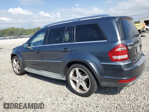 ✅ 2010 Mercedes-Benz GL 550 • VIN: 4JGBF8GE2AA575201 • Lot: 71621365. Wystawiony na Copart z przebiegiem 208 472 mil. Bezpłatny archiwum sprzedaży aukcyjnych z USA i szczegółowy raport historii pojazdu na DreamBid. Zdjęcie 2.