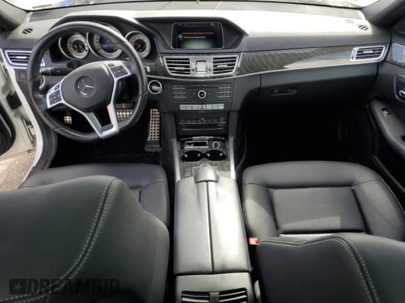 ✅ 2016 Mercedes-Benz E 350 Sport • VIN: WDDHF8JB9GB255072 • Lot: 86076735. Wystawiony na Copart z przebiegiem 101 342 mil. Bezpłatny archiwum sprzedaży aukcyjnych z USA i szczegółowy raport historii pojazdu na DreamBid. Zdjęcie 8.