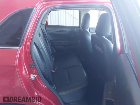 ✅ 2015 Mitsubishi Outlander SE • VIN: 4A4AR4AU4FE035843 • Lot: 43605167. Listed on IAAI with 122,796 mi. Free auction sales archive from the USA and detailed vehicle history report at DreamBid. Image 8.