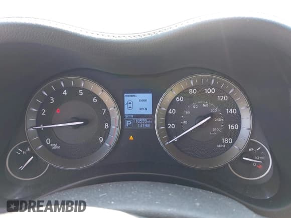 ✅ 2017 Infiniti Q70 3.7 • VIN: JN1BY1PP7HM170423 • Лот: 43066538. Опубликован ранее на IAAI с пробегом 118 599 миль. Бесплатный доступ к архиву аукционных продаж из США и подробный отчёт об истории автомобиля на DreamBid. Изображение 7.